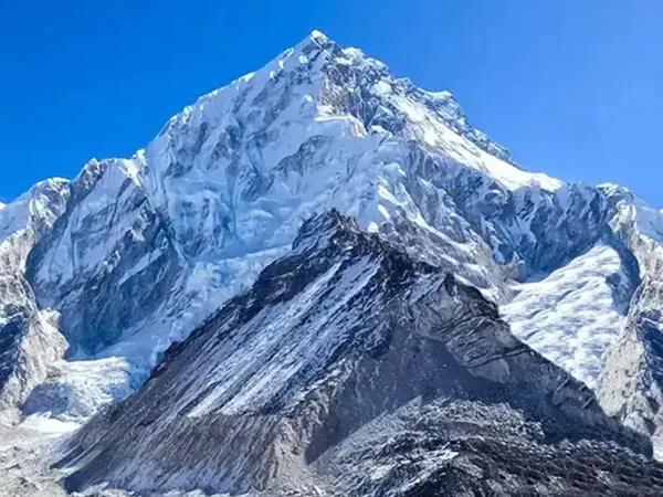 Everest Heli Banner3