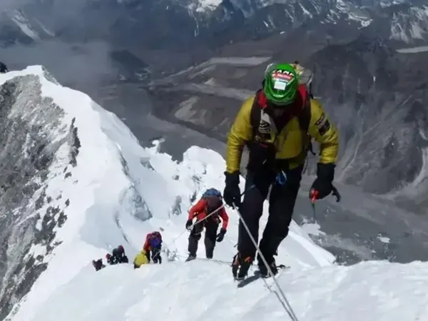 Everest With Island Banner