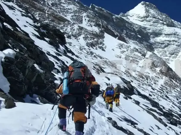 Lobuche
