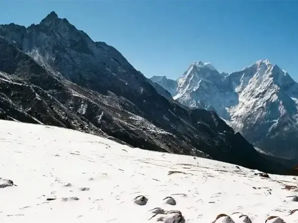 Three Passes Of Everest Trek Banner2