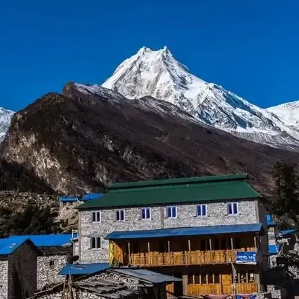 Manaslu Circuit Trek with Tsum Valley